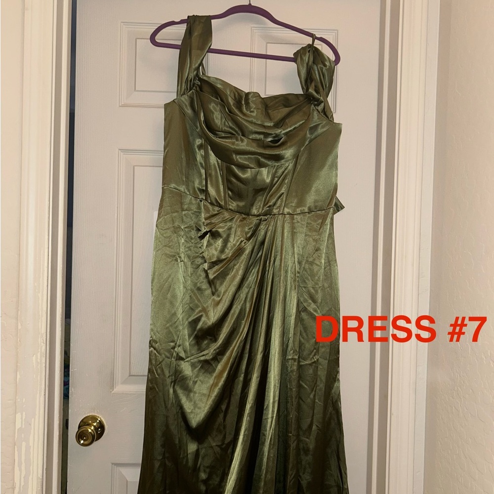 Elegant Green Evening Dress